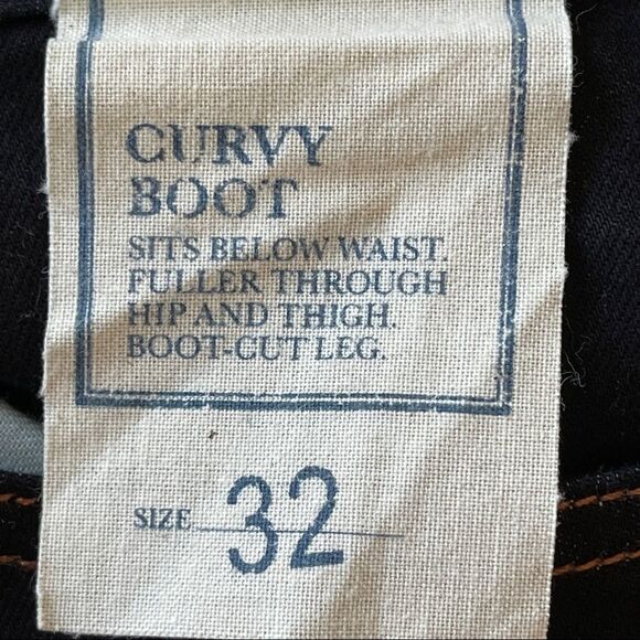 Banana Republic Curvy Bootcut Jeans in Dark Wash, Size 32 - Picture 3 of 13